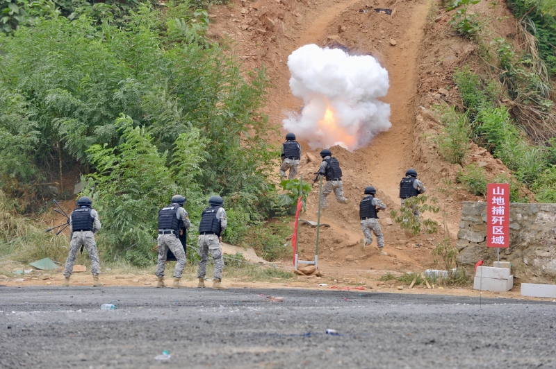号令一出，动若风发！江西全警实战大练兵场面超燃
