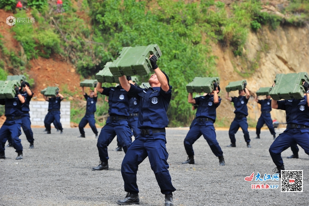 号令一出，动若风发！江西全警实战大练兵场面超燃