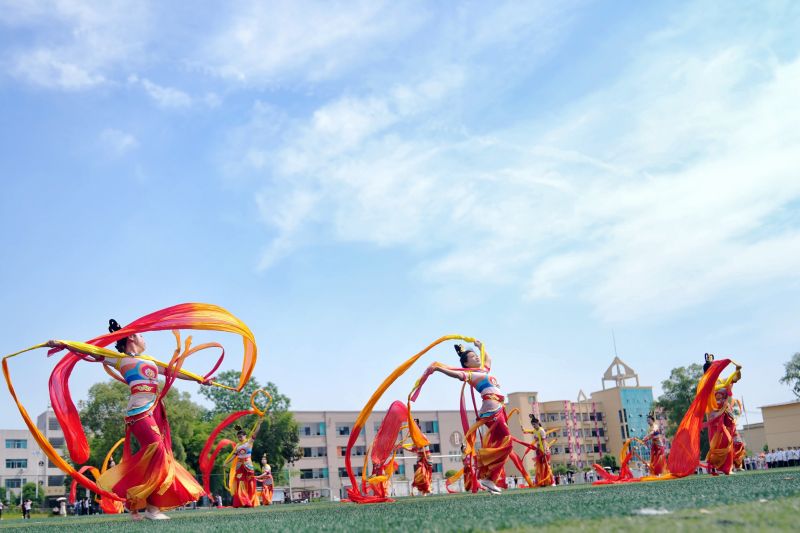 学技能  展风采