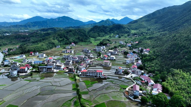 江西遂川：生态田园如诗画